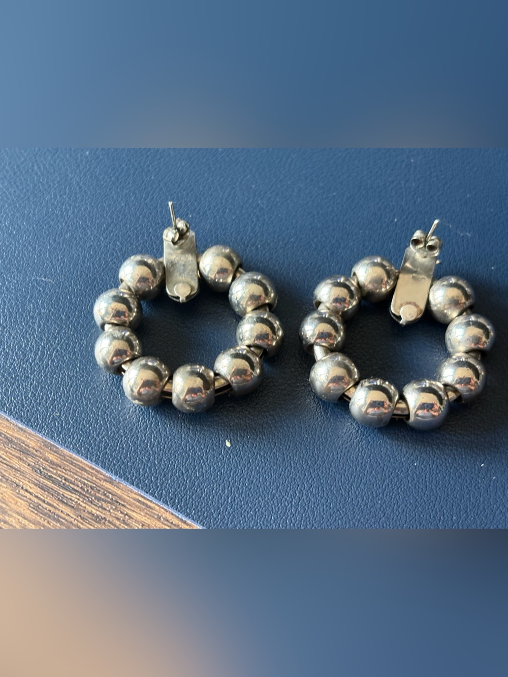 Alpaca Mexico silver with black onyx and mother of pearl floral inlay
